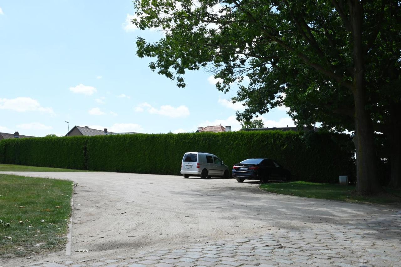 Landlord Bij Leuven Aparthotel Holsbeek Buitenkant foto