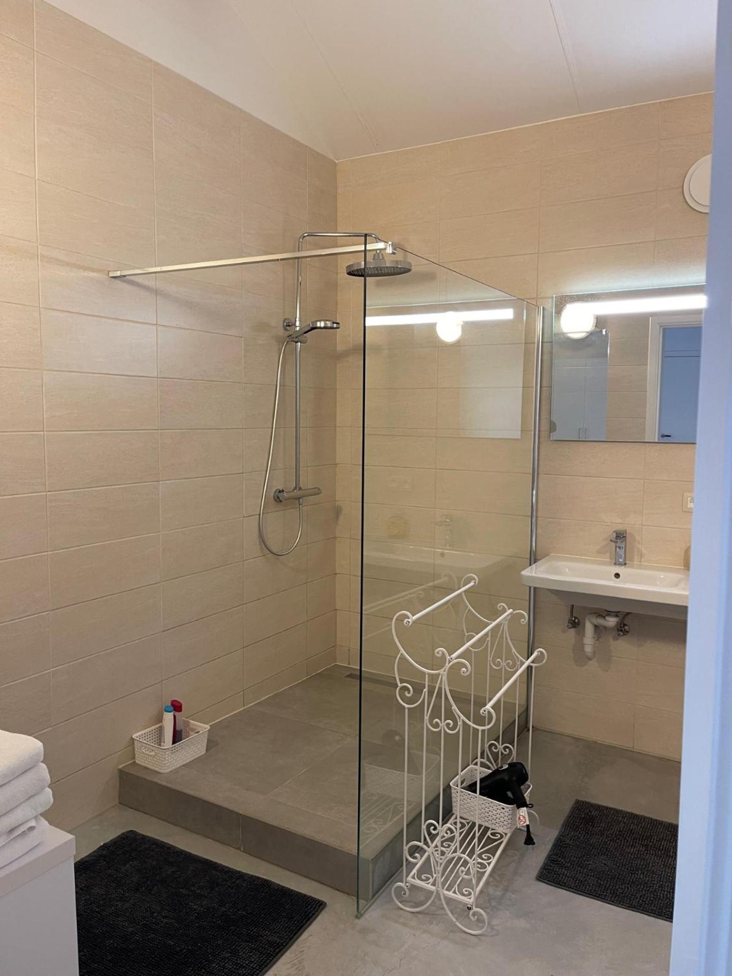 Landlord Bij Leuven Aparthotel Holsbeek Buitenkant foto